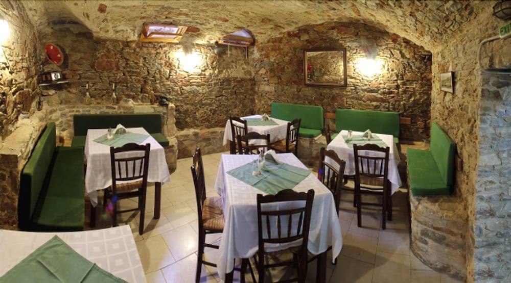 Monte Kristo Otel Ermoupoli Dış mekan fotoğraf