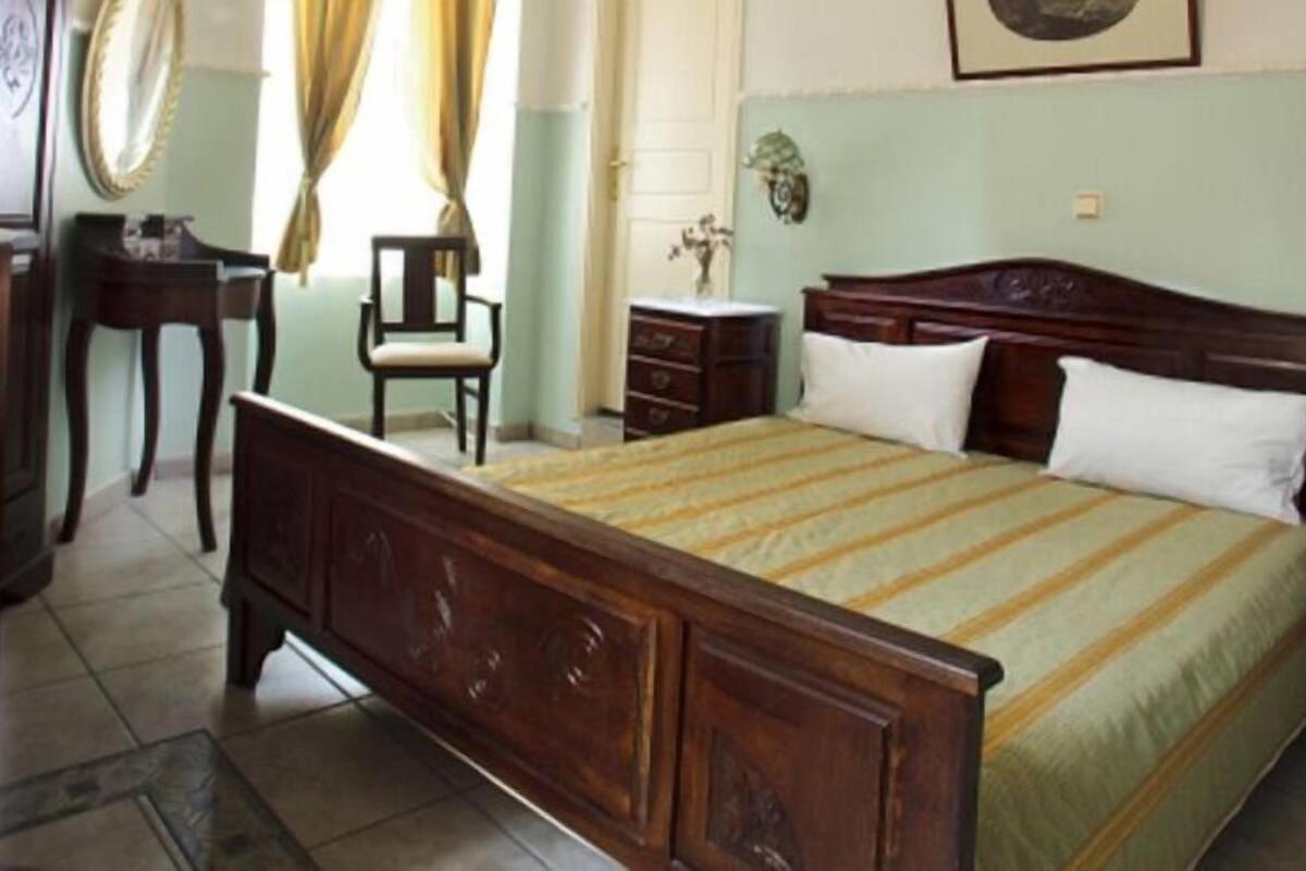 Monte Kristo Otel Ermoupoli Dış mekan fotoğraf