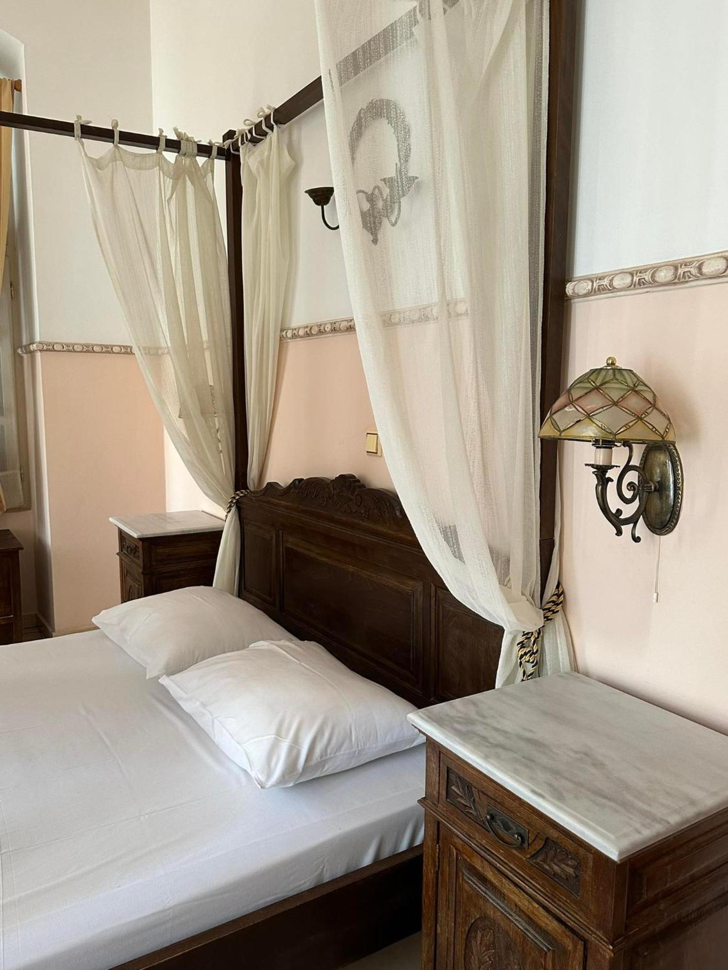 Monte Kristo Otel Ermoupoli Dış mekan fotoğraf