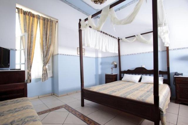 Monte Kristo Otel Ermoupoli Oda fotoğraf