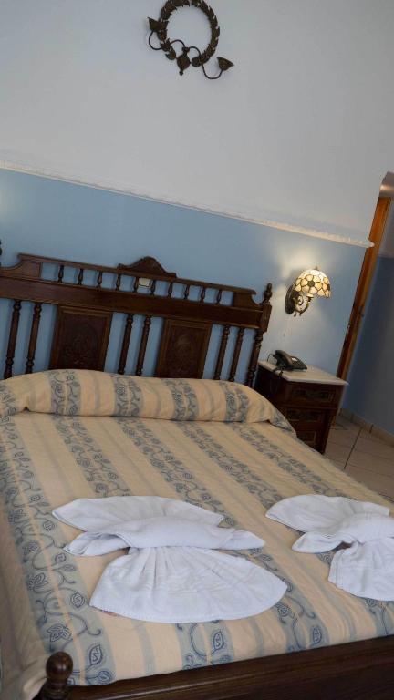 Monte Kristo Otel Ermoupoli Oda fotoğraf